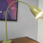 606 8711 Bordslampa